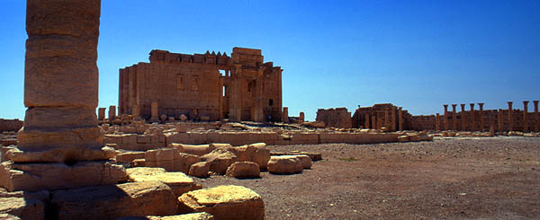 La cour du temple de Bel - Copyright F. Jeorge